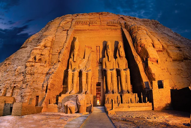 Abu Simbel ab Assuan – private Bustour