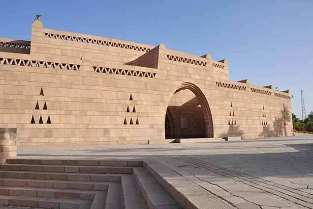 10 Tage Premium-Ägyptenreise: Kairo, Nilkreuzfahrt, Abu Simbel & Rotes Meer