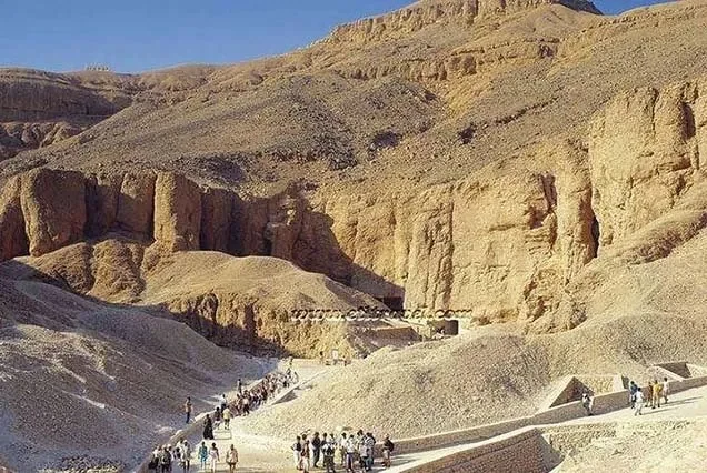 Von Kairo ins Tal der Könige – Luxor-Tagestour