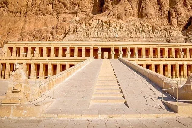 Von Kairo ins Tal der Könige – Luxor-Tagestour