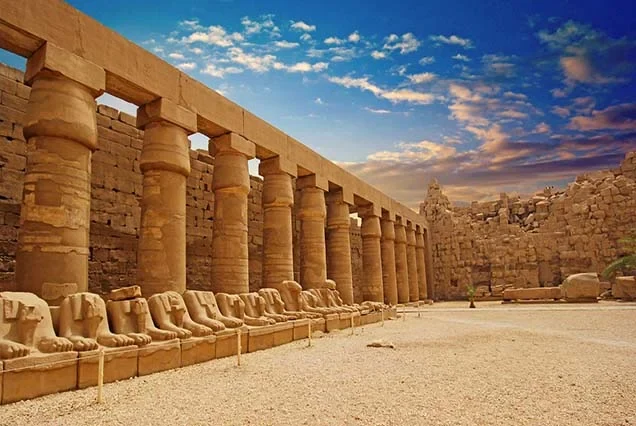 Luxusreise für Paare: Kairo, Nilkreuzfahrt & Hurghada