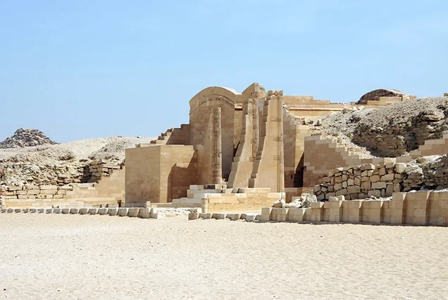Saqqara, Memphis & Dahschur – private Tagestour