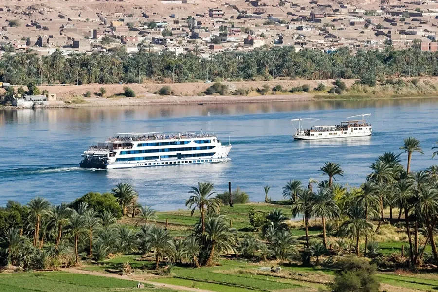 4 Tage Nilkreuzfahrt ab Kairo mit Inlandsflügen
