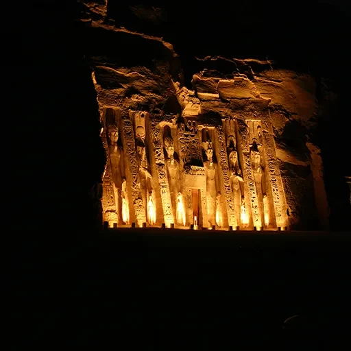 Abu Simbel – Tagestour mit Ton-und-Licht-Show