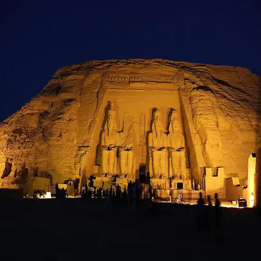 Abu Simbel – Tagestour mit Ton-und-Licht-Show
