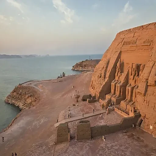 Private Tagestour von Assuan nach Abu Simbel im Fahrzeug