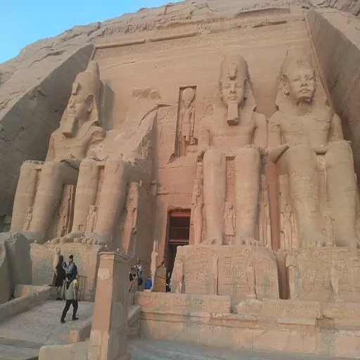 4 Tage Nilkreuzfahrt von Assuan nach Luxor mit Abu Simbel