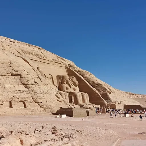 Hin- und Rückfahrt mit dem Bus zwischen Assuan und Abu Simbel