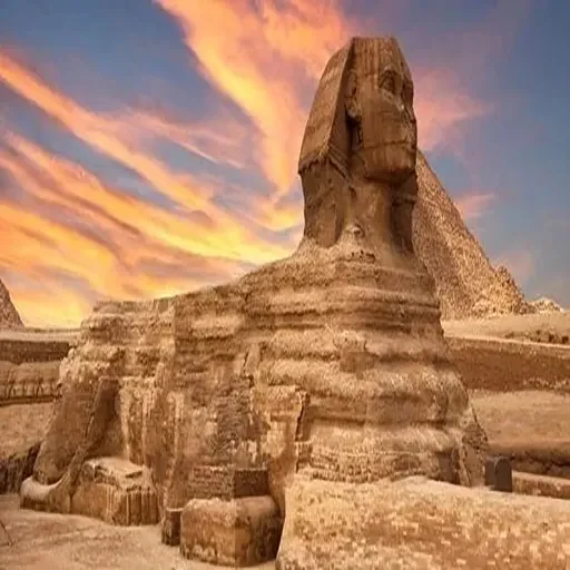 Privater Tagesausflug von Hurghada zum Großen Ägyptischen Museum & zu den Pyramiden von Gizeh – per Flug