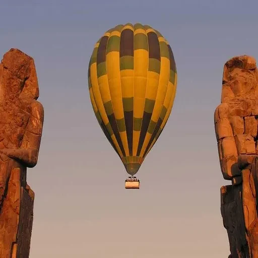 Private Heißluftballonfahrt mit Tal der Könige und Westufer von Luxor