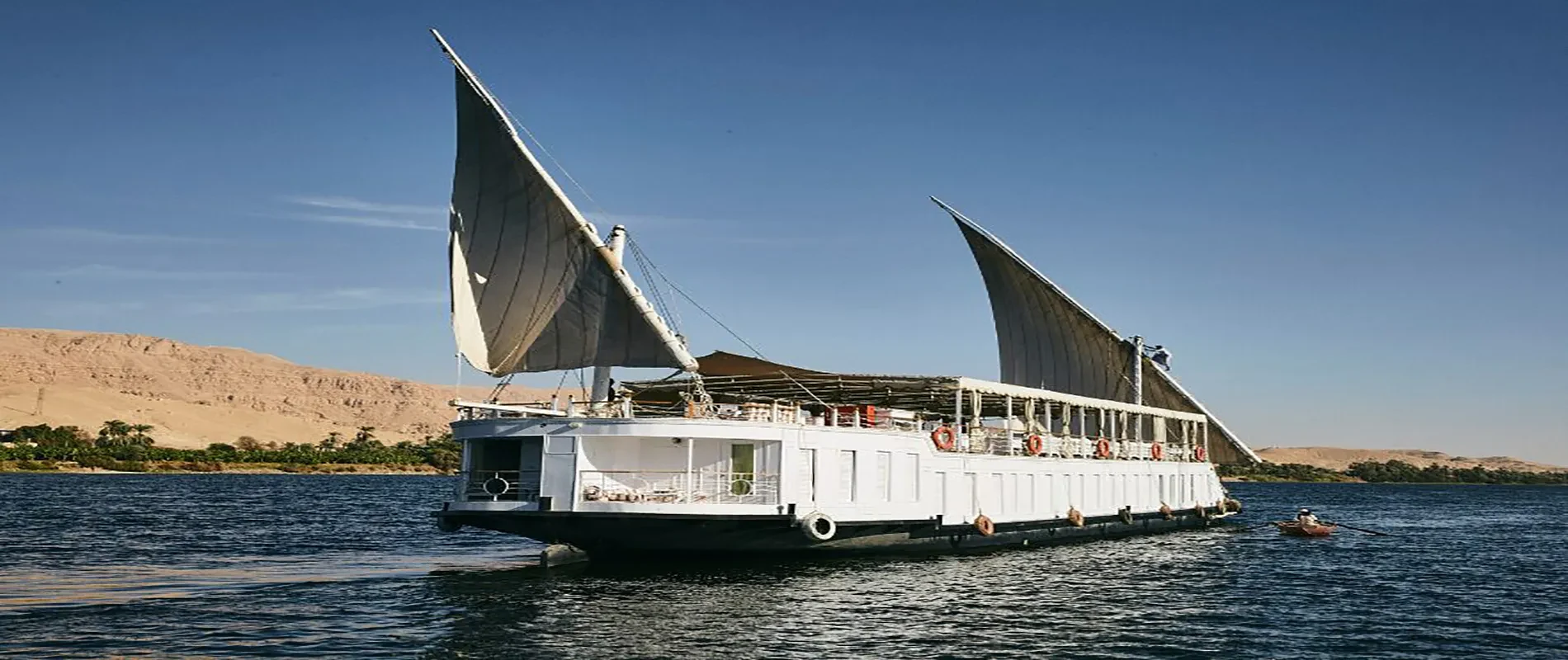 4 Tage Lazuli Albatros Dahabiya von Assuan nach Luxor