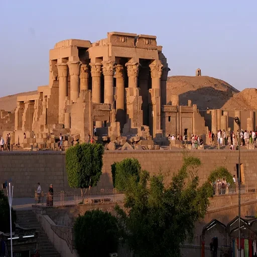 Private Tagestour von Luxor nach Edfu und Kom Ombo