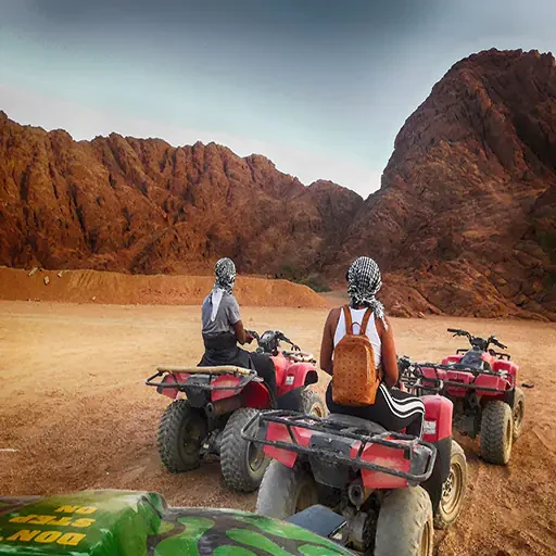 Morgendliche Quad-Safari in der Wüste von Marsa Alam
