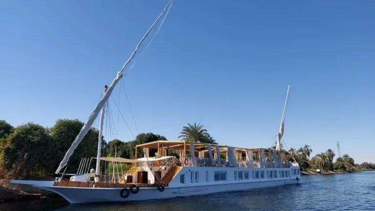 8 Tage Sacred Lotus Dahabiya von Luxor nach Assuan