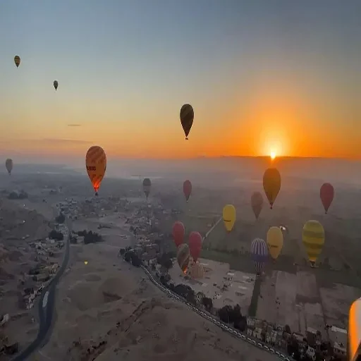 Sonnenaufgang über Luxor – private Heißluftballonfahrt