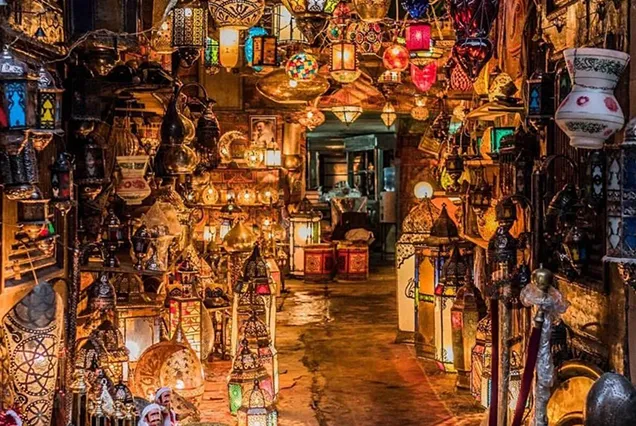 Pyramiden, Ägyptisches Museum & Khan el-Khalili – private Kairo-Tour