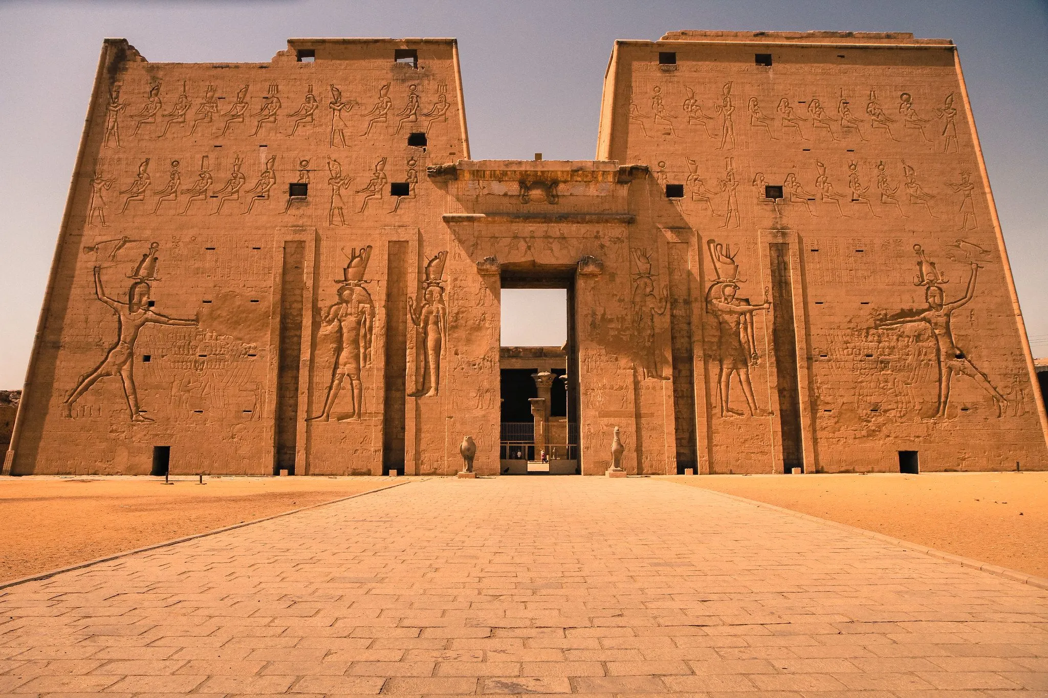 4 Tage MS Semiramis II Nilkreuzfahrt – Assuan nach Luxor