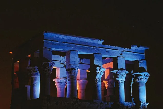Philae-Tempel bei Nacht – Ton-und-Licht-Show in Assuan